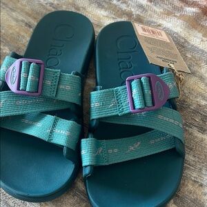 NWT Chaco slides size 5 women’s